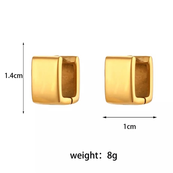 New Minimalist Square 18k Gold Huggies Earring - Picture 7 of 7